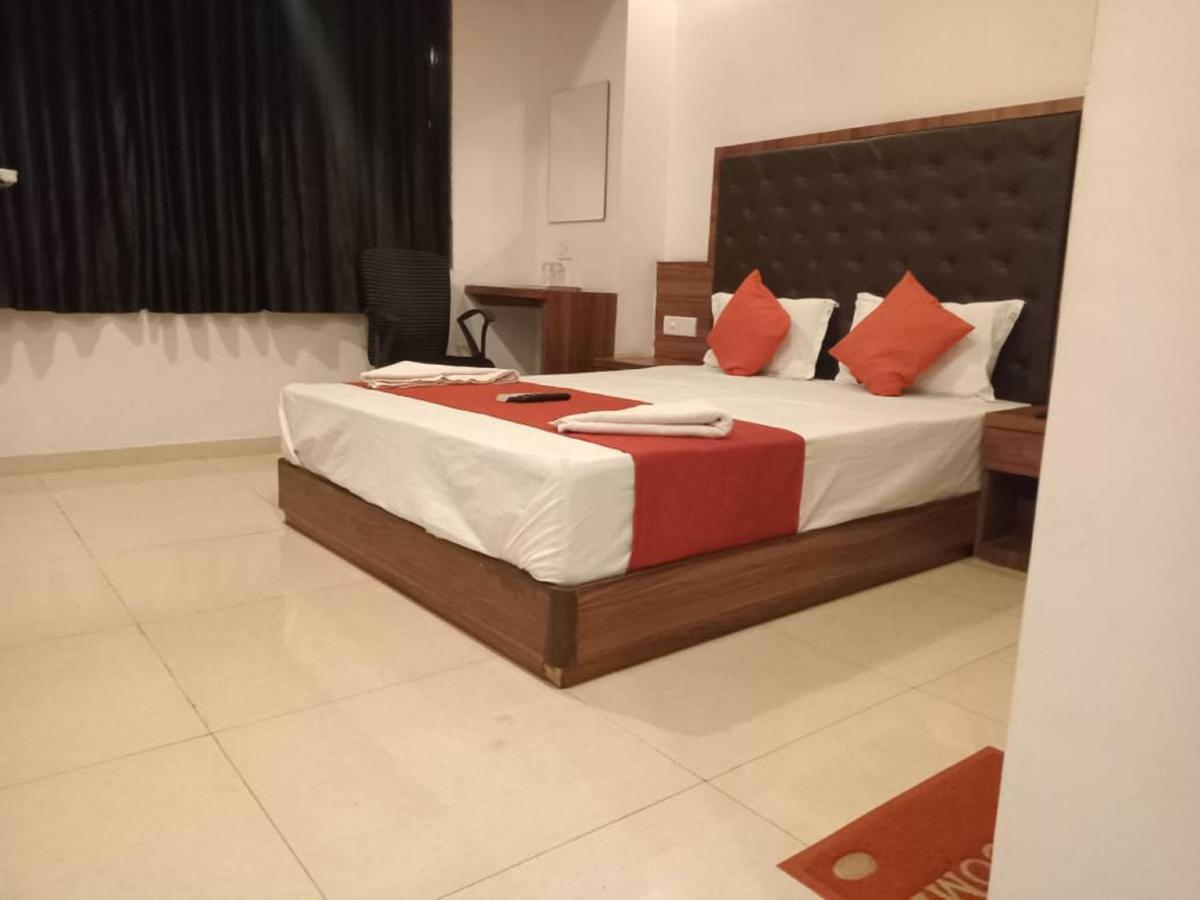 נאווי מומבאי Hotel Sai Deep Lodging By Wb Inn מראה חיצוני תמונה